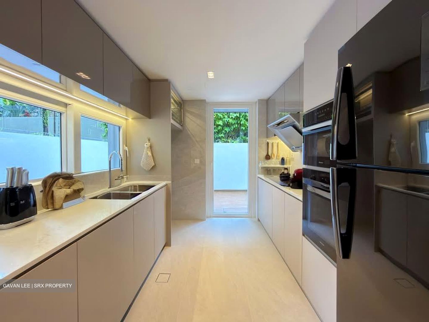 Brighton Crescent (D19), Terrace #570005051